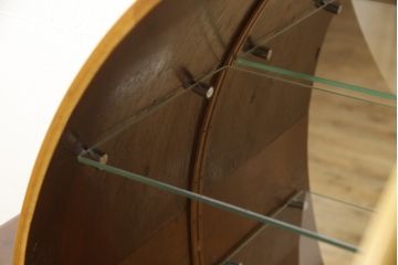 イギリスアンティーク　希少なデザインが個性的で面白いキャビネット(飾り棚、収納棚、サイドボード)(R-055637)