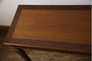 中古　美品　DREXEL HERITAGE(ドレクセルヘリテイジ)　品のある佇まいのコンソールテーブル(サイドテーブル、作業台)(R-055639)