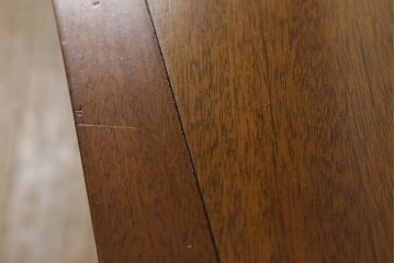 中古　美品　DREXEL HERITAGE(ドレクセルヘリテイジ)　Triune(トライユン)　品のある佇まいのサイドボード(サイドキャビネット、リビングボード、サイドチェスト、引き出し)(R-055640)
