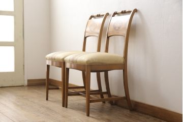 中古　イタリア高級家具　メデア(Medea)　クラシカルなデザインが魅力的なダイニングチェア2脚セット(2脚定価 約60万円)(R-055643)