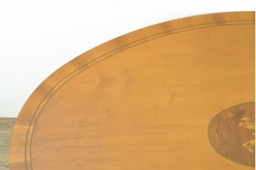 中古　美品　イタリア高級家具　メデア(Medea)　天板の模様がアクセントのダイニングテーブル(定価約80万円)(2人掛け、4人掛け)(R-055645)