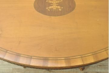 中古　美品　イタリア高級家具　メデア(Medea)　天板の模様がアクセントのダイニングテーブル(定価約80万円)(2人掛け、4人掛け)(R-055645)
