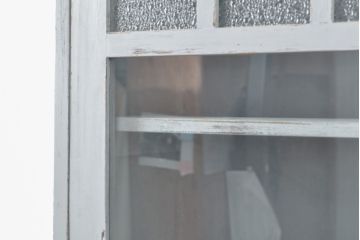 和製アンティーク　ペイントカラーが可愛らしいカップボード(キャビネット、食器棚、収納棚、戸棚)(R-055646)