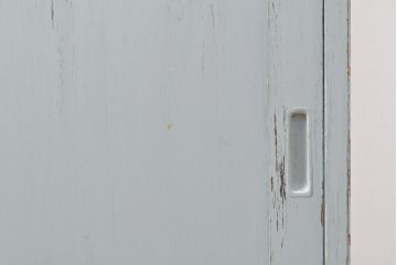 和製アンティーク　ペイントカラーが可愛らしいカップボード(キャビネット、食器棚、収納棚、戸棚)(R-055646)
