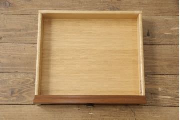 中古　美品　DREXEL HERITAGE(ドレクセルヘリテイジ)　品のある佇まいが美しいサイドテーブル(電話台、ナイトテーブル、コンソールテーブル)(R-055648)