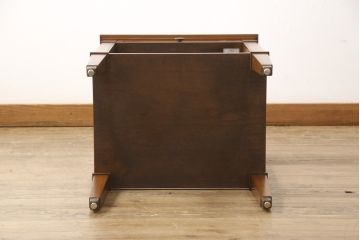 中古　美品　DREXEL HERITAGE(ドレクセルヘリテイジ)　品のある佇まいが美しいサイドテーブル(電話台、ナイトテーブル、コンソールテーブル)(R-055648)