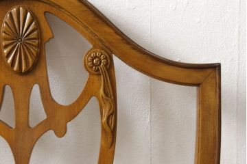 中古　美品　DREXEL HERITAGE(ドレクセルヘリテイジ)　上品な雰囲気漂うダイニングチェア2脚セット(椅子、イス)(定価2脚で約36万円)(R-055655)