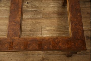 中古　超美品　DREXEL HERITAGE(ドレクセルヘリテイジ)　Cameo Classics(キャメオクラシックス)　クラシカルな佇まいのカクテルテーブル(定価約68万円)(ローテーブル、センターテーブル)(R-055659)