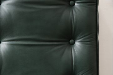 中古　超美品　DREXEL HERITAGE(ドレクセルヘリテイジ)　本革　高級感溢れる佇まいが魅力的なエグゼクティブデスクチェア(オフィスチェア、回転チェア、アームチェア)(R-055660)