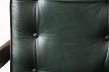 中古　超美品　DREXEL HERITAGE(ドレクセルヘリテイジ)　本革　高級感溢れる佇まいが魅力的なエグゼクティブデスクチェア(オフィスチェア、回転チェア、アームチェア)(R-055660)