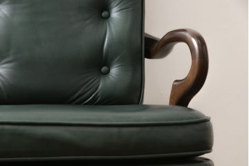 中古　超美品　DREXEL HERITAGE(ドレクセルヘリテイジ)　本革　高級感溢れる佇まいが魅力的なエグゼクティブデスクチェア(オフィスチェア、回転チェア、アームチェア)(R-055660)