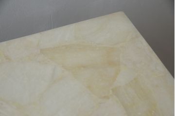 中古　超美品　アメリカ最高級家具　センチュリー社(CENTURY)　大理石風の天板とシャッター風の扉がおしゃれなサイドボード(サイドキャビネット、戸棚、収納棚)(定価約200万円)(R-055673)