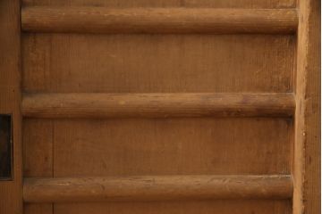 和製アンティーク　古い時代の味わいがお楽しみいただける三尺水屋箪笥(収納棚、戸棚、キャビネット、食器棚)(R-055674)