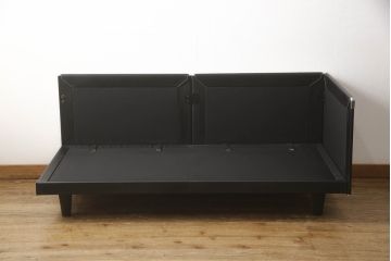 中古　美品　本革レザー　Poltrona Frau(ポルトローナフラウ)　トゥワイス　洗練された雰囲気を醸し出すコーナーソファ(定価約250万円)(4人掛けソファ、L字型ソファ)(R-055675)