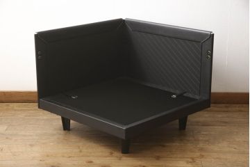 中古　美品　本革レザー　Poltrona Frau(ポルトローナフラウ)　トゥワイス　洗練された雰囲気を醸し出すコーナーソファ(定価約250万円)(4人掛けソファ、L字型ソファ)(R-055675)
