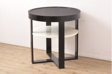 中古　特注品　モダンなデザインでスタイリッシュな空間づくりに活躍するサイドテーブル(コーヒーテーブル、ラウンドテーブル、エンドテーブル)(定価約15万円)(R-055678)