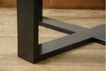 中古　特注品　モダンなデザインでスタイリッシュな空間づくりに活躍するサイドテーブル(コーヒーテーブル、ラウンドテーブル、エンドテーブル)(定価約15万円)(R-055680)