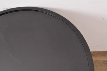 中古　特注品　モダンなデザインでスタイリッシュな空間づくりに活躍するサイドテーブル(コーヒーテーブル、ラウンドテーブル、エンドテーブル)(定価約15万円)(R-055681)