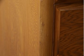 中古　民芸家具　屋久杉を贅沢に使用した木の温もりあふれる重ね箪笥(衣装箪笥、引き出し、チェスト、引き出し10杯)(R-055683)