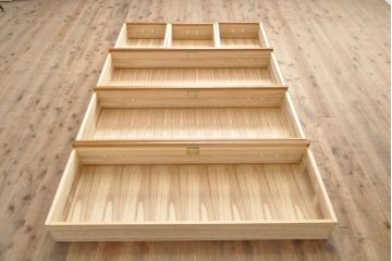 中古　民芸家具　屋久杉を贅沢に使用した木の温もりあふれる重ね箪笥(衣装箪笥、引き出し、チェスト)(R-055684)