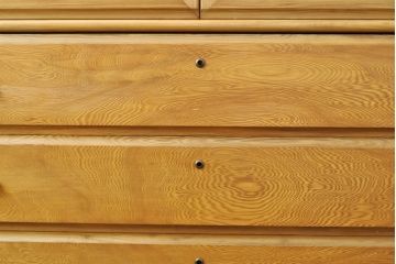 中古　民芸家具　屋久杉を贅沢に使用した木の温もりあふれる重ね箪笥(衣装箪笥、引き出し、チェスト)(R-055684)