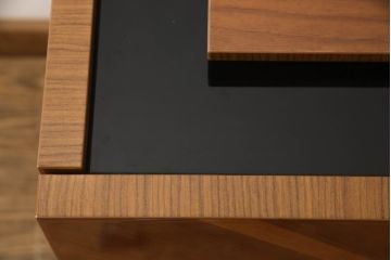 中古　超美品　最高級イタリア家具　ユーロ・カーサ取り扱い　Alf DaFre　洗練された佇まいが美しいサイドボード(キャビネット、戸棚、収納棚)(R-055686)