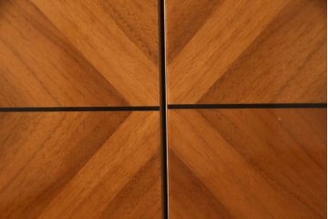 中古　超美品　最高級イタリア家具　ユーロ・カーサ取り扱い　Alf DaFre　洗練された佇まいが美しいサイドボード(キャビネット、戸棚、収納棚)(R-055686)