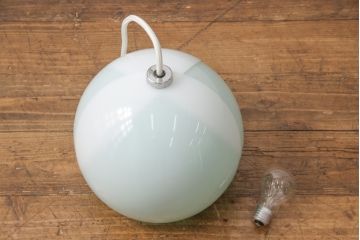 昭和レトロ照明　松下電工(ナショナル)　グリーンカラーがアクセントになる愛らしいフォルムのチューリップ照明(ペンダントライト、天井照明、シェード)(R-055688)