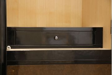 希少! 和製ビンテージ 尾形光琳? 紅白梅図を思わせる図柄が目を引く高級和箪笥(着物箪笥、衣装箪笥、ワードローブ、ヴィンテージ)(R-055691)