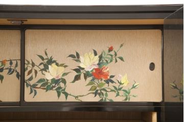 希少! 和製ビンテージ 尾形光琳? 紅白梅図を思わせる図柄が目を引く高級和箪笥(着物箪笥、衣装箪笥、ワードローブ、ヴィンテージ)(R-055691)