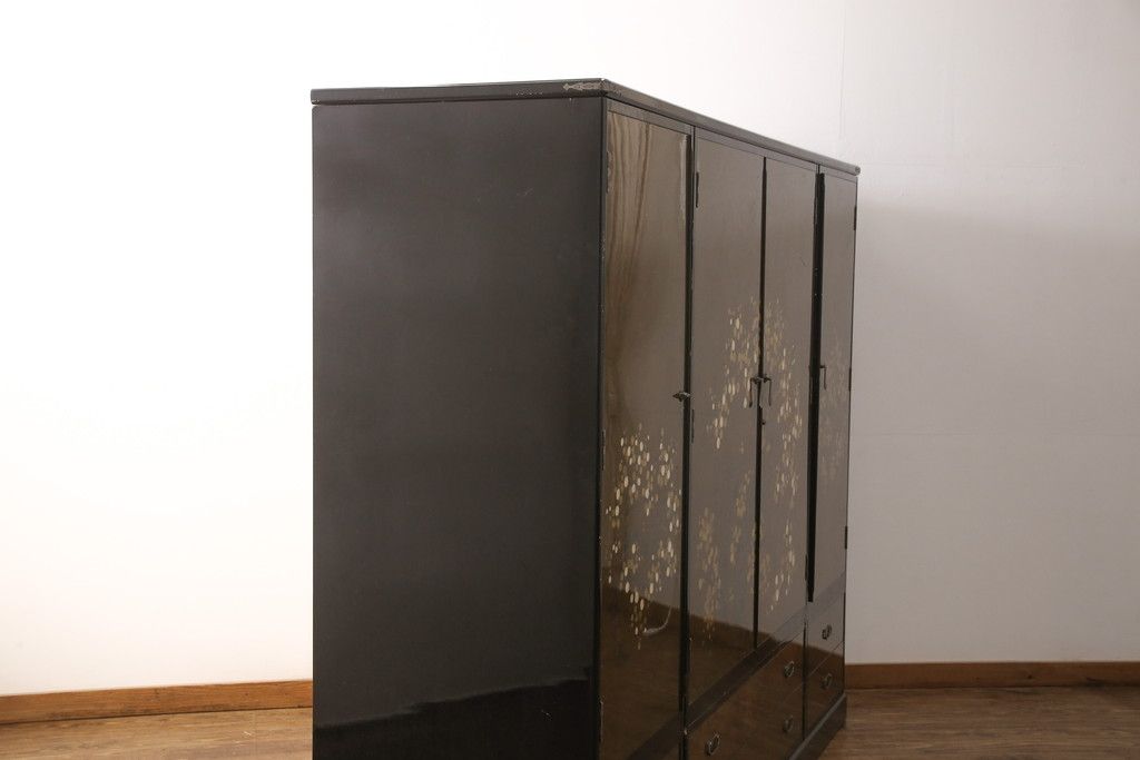 希少! 和製ビンテージ 尾形光琳? 紅白梅図を思わせる図柄が目を引く高級和箪笥(着物箪笥、衣装箪笥、ワードローブ、ヴィンテージ)(R-055691)