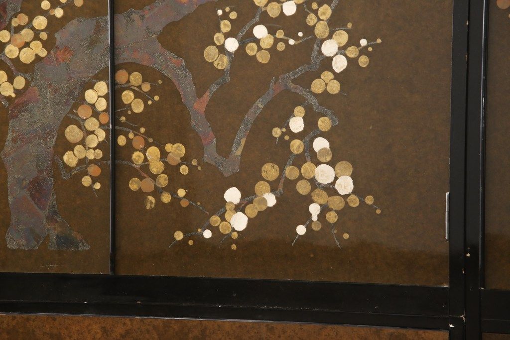 希少! 和製ビンテージ 尾形光琳? 紅白梅図を思わせる図柄が目を引く高級和箪笥(着物箪笥、衣装箪笥、ワードローブ、ヴィンテージ)(R-055691)