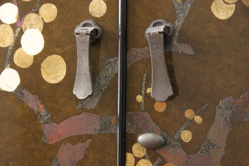 希少! 和製ビンテージ 尾形光琳? 紅白梅図を思わせる図柄が目を引く高級和箪笥(着物箪笥、衣装箪笥、ワードローブ、ヴィンテージ)(R-055691)