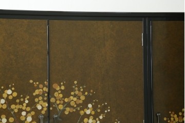 希少!　和製ヴィンテージ　尾形光琳? 紅白梅図を思わせる図柄が目を引く高級和箪笥　(R-055691)