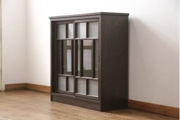 ラフジュ工房オリジナル　古建具リメイク　和モダンな雰囲気を盛り立てる収納棚(戸棚、キャビネット)(R-055692)