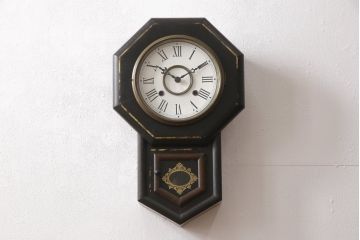 和製アンティーク　電池式　クラシカルな佇まいが目を引く掛け時計(柱時計、古時計)(R-055693)