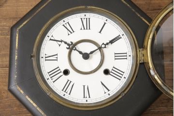 和製アンティーク　電池式　クラシカルな佇まいが目を引く掛け時計(柱時計、古時計)(R-055693)