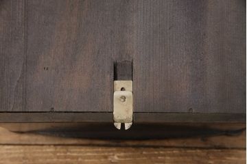 和製アンティーク　電池式　レトロな雰囲気漂う掛け時計(柱時計、古時計)(R-055694)