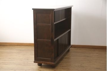 中古　美品　九州民芸家具　シックでモダンなデザインのサイドボード(収納棚、戸棚、食器棚、茶棚)(R-055696)