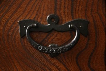 中古　美品　岩谷堂箪笥　力強い杢目が魅力的な収納箪笥(和箪笥、整理タンス、引き出し、チェスト)(R-055699)