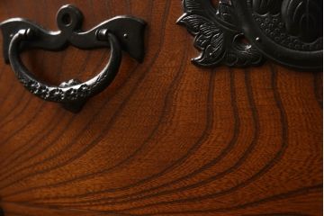 中古　美品　岩谷堂箪笥　力強い杢目が魅力的な収納箪笥(和箪笥、整理タンス、引き出し、チェスト)(R-055699)