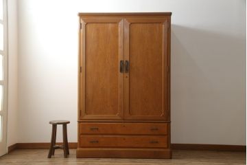 中古　屋久杉　密に詰まった杢目が美しいワードローブ(洋服タンス、収納棚、衣装箪笥)(定価約70万円)(R-055705)