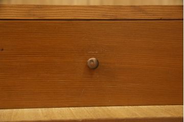 中古　屋久杉　密に詰まった杢目が美しいワードローブ(洋服タンス、収納棚、衣装箪笥)(定価約70万円)(R-055705)