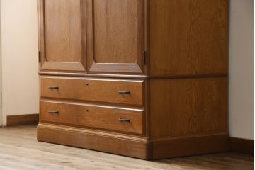 中古　屋久杉　密に詰まった杢目が美しいワードローブ(洋服タンス、収納棚、衣装箪笥)(定価約70万円)(R-055705)