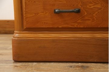中古　屋久杉　密に詰まった杢目が美しいワードローブ(洋服タンス、収納棚、衣装箪笥)(定価約70万円)(R-055705)