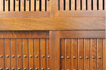 中古　美品　上手物!　栗材　凝ったつくりが目を引く趣ある水屋箪笥(収納箪笥、重ね箪笥、食器棚、収納棚)(R-055715)