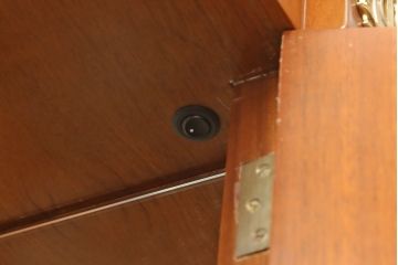 希少!　中古　美品　イタリア高級輸入家具　マホガニー材　象嵌細工がアクセントのカクテルキャビネット(定価約120万円)(収納棚、戸棚)(R-055745)