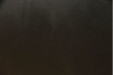 中古　美品　デセデ(de Sede)　本革　ブラック色　高級感溢れる佇まいが美しい1人掛けレザーソファ(定価約60万円)(アームチェア、一人掛けソファ、黒)(R-055748)