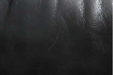 中古　美品　デセデ(de Sede)　本革　ブラック色　高級感溢れる佇まいが美しい1人掛けレザーソファ(定価約60万円)(アームチェア、一人掛けソファ、黒)(R-055749)
