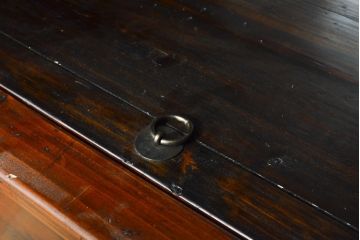 中古　高級品　極上　美品　凝ったつくりが美しい、本格的なアンティーク調李朝棚(アジアンキャビネット、朝鮮棚、李朝箪笥、収納棚)(R-055751)